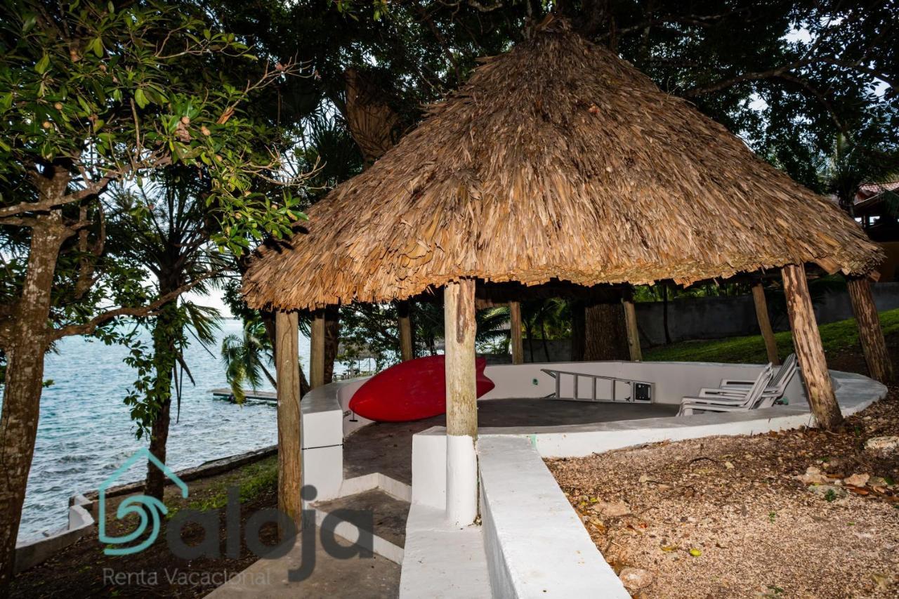Villa Xtohil With Private Access To The Magic 7 Colors Lagoon Bacalar Eksteriør billede