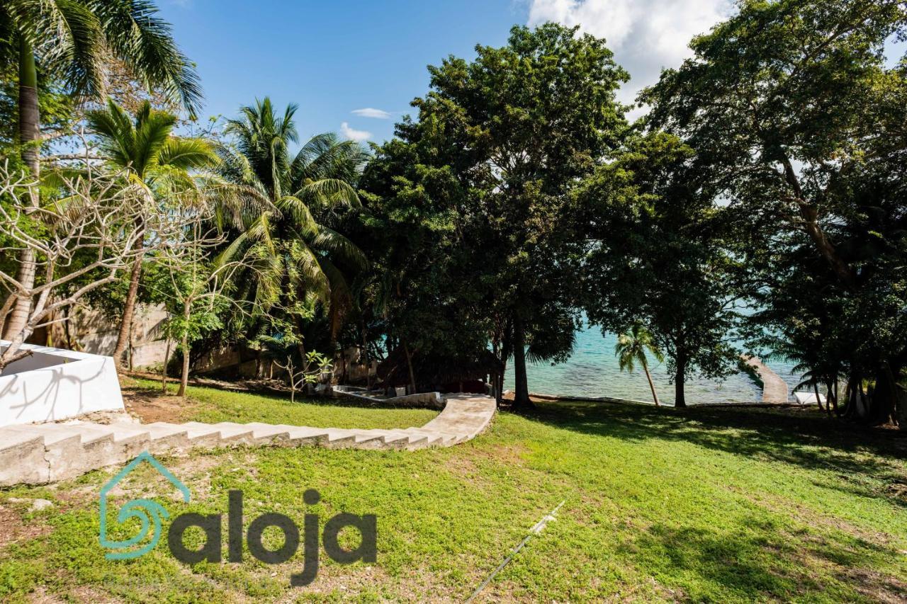 Villa Xtohil With Private Access To The Magic 7 Colors Lagoon Bacalar Eksteriør billede