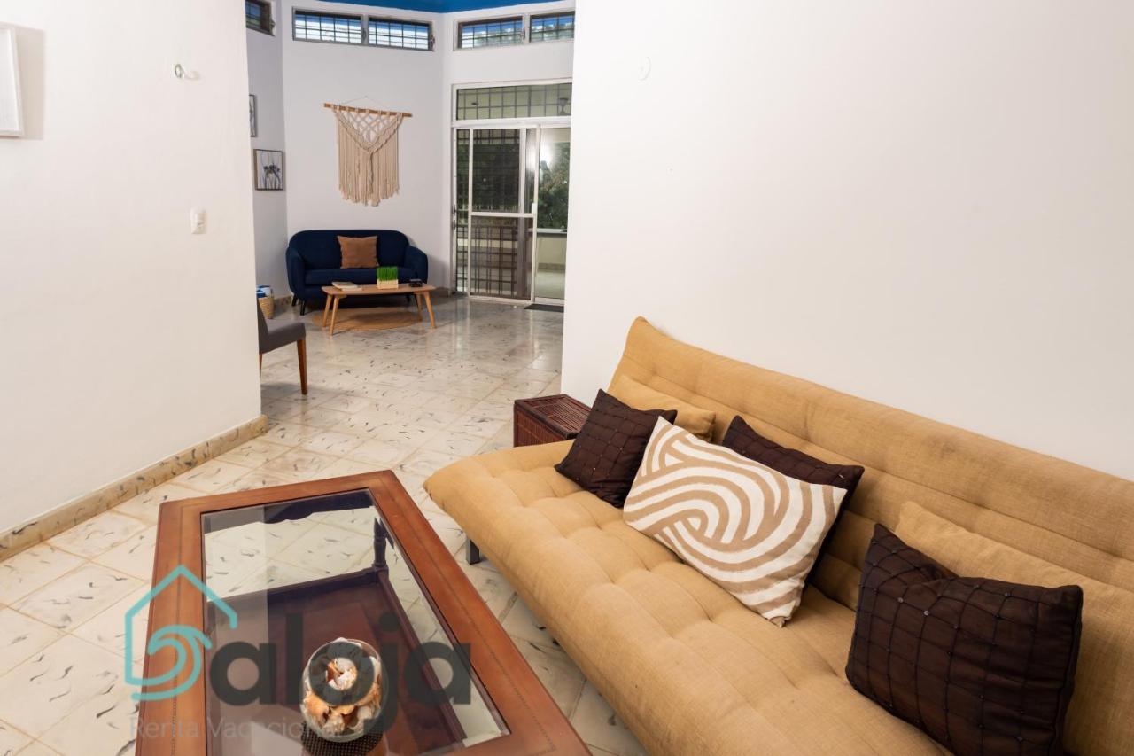 Villa Xtohil With Private Access To The Magic 7 Colors Lagoon Bacalar Eksteriør billede
