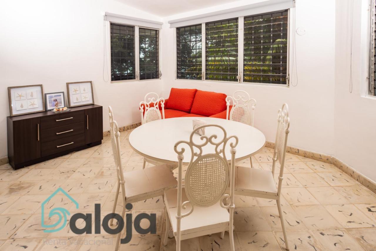 Villa Xtohil With Private Access To The Magic 7 Colors Lagoon Bacalar Eksteriør billede