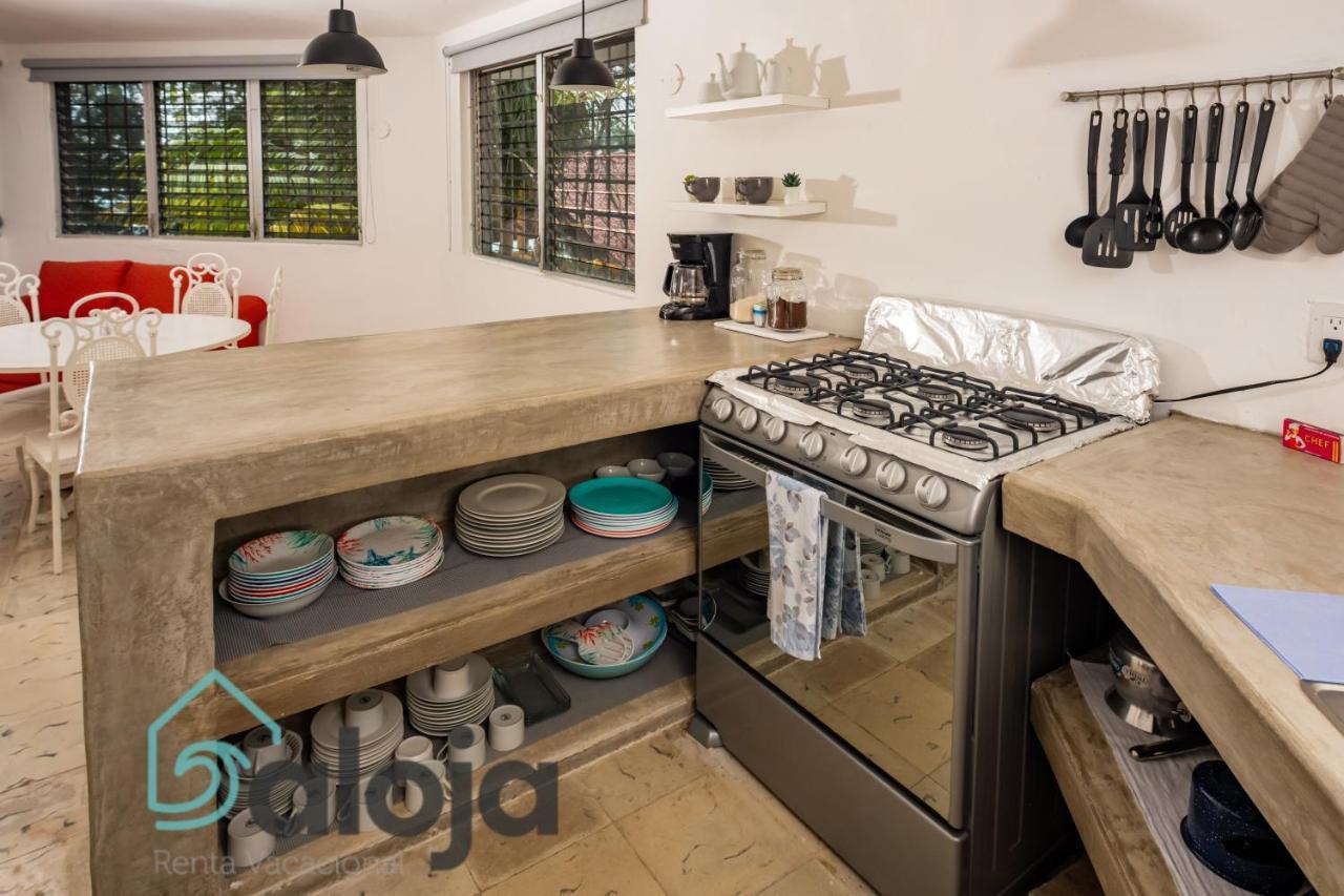 Villa Xtohil With Private Access To The Magic 7 Colors Lagoon Bacalar Eksteriør billede